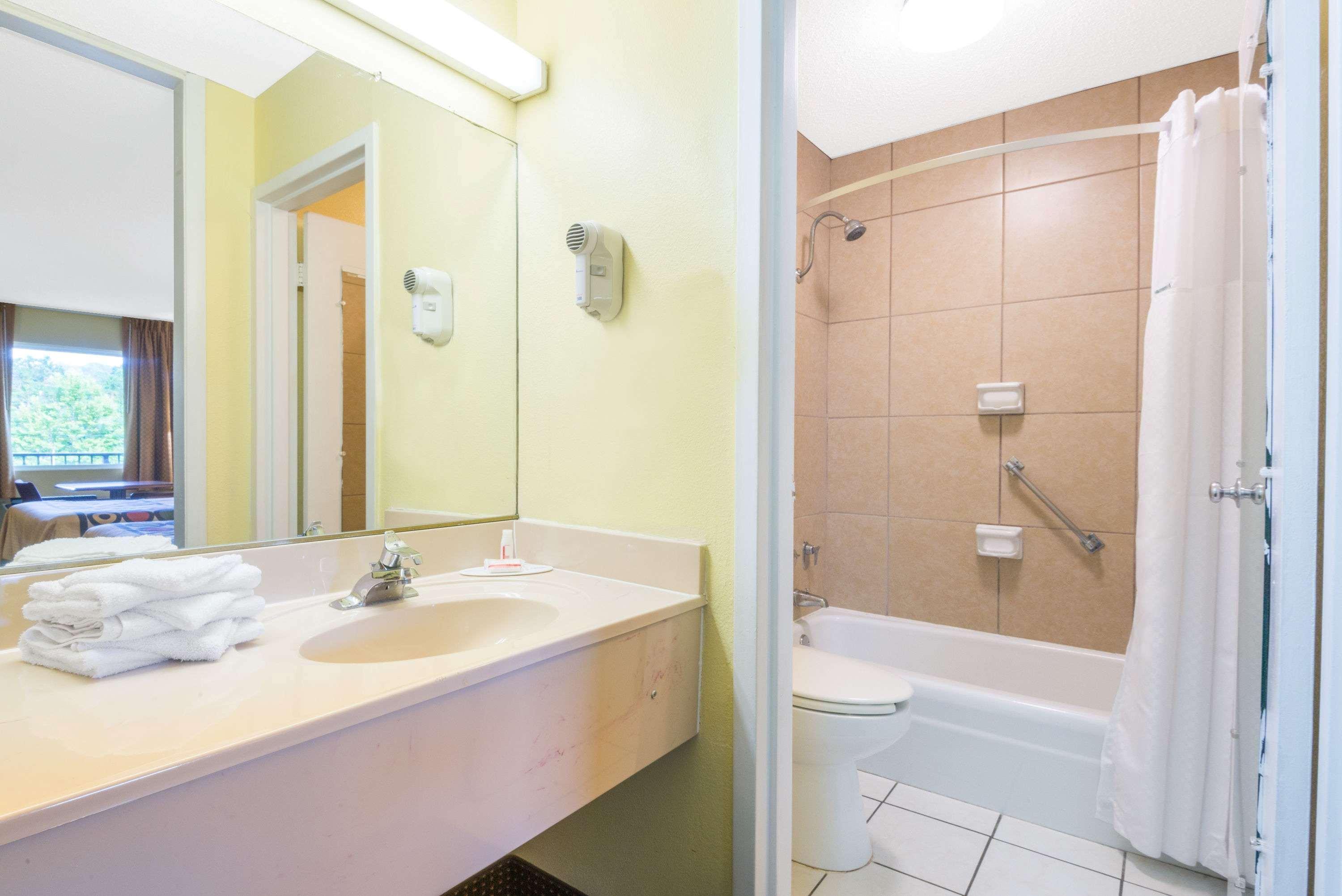 Motel Super 8 By Wyndham Williamsburg Zewnętrze zdjęcie